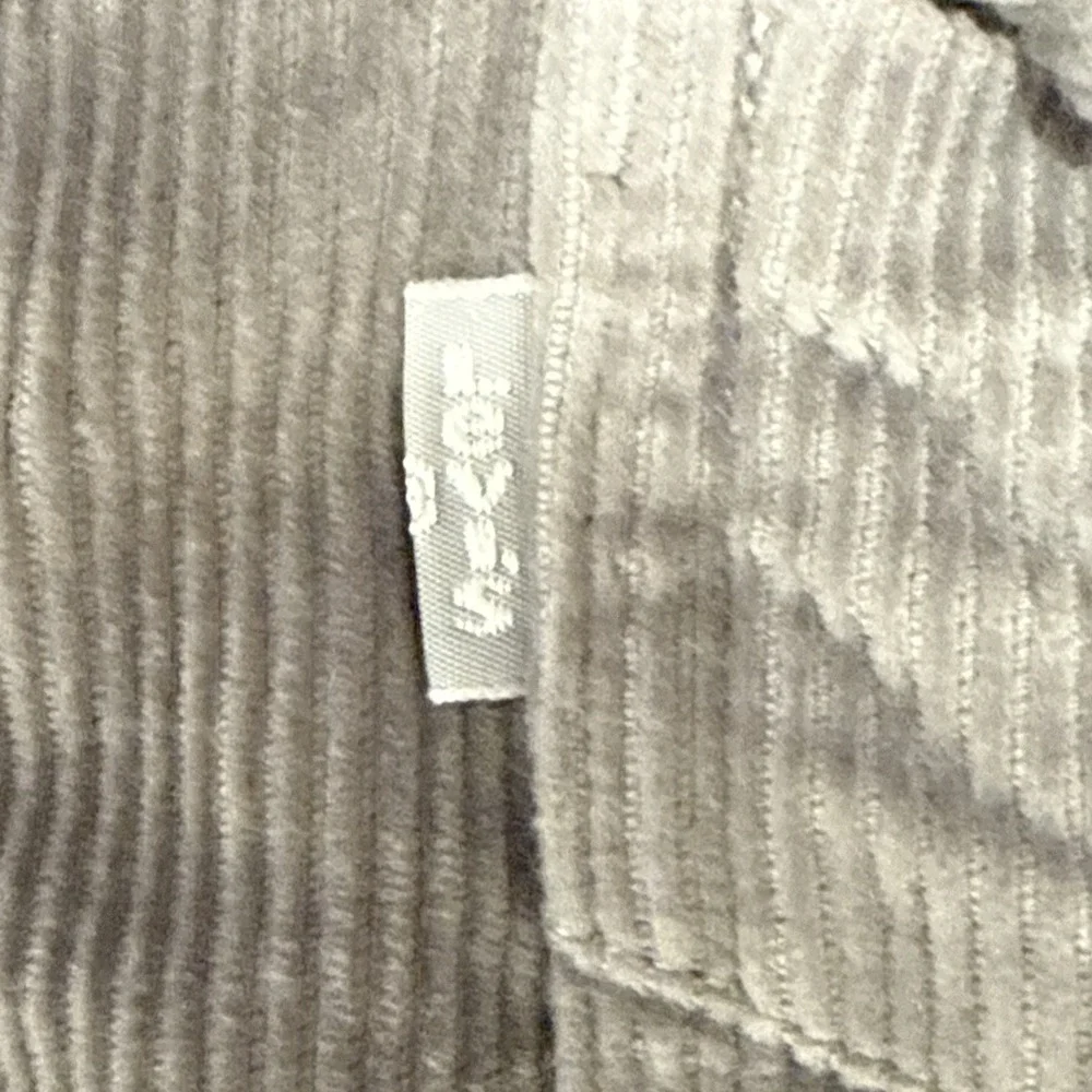 Levi's Silver Tab Gray Corduroy Long Sleeve Shirt Men's A Loose Fit 2 Pocket